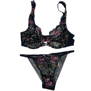 VICTORIA’S SECRET Black Embroidered Floral Very Sexy Unlined Bra and Panty Set